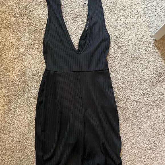 Pretty little thing shorts jumpsuit - Picture 2 of 3